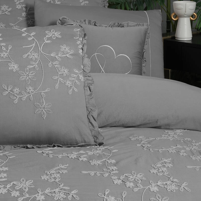 BUDA SATEN ÇİFT KİŞİLİK EKRU NEVRESİM TAKIMI