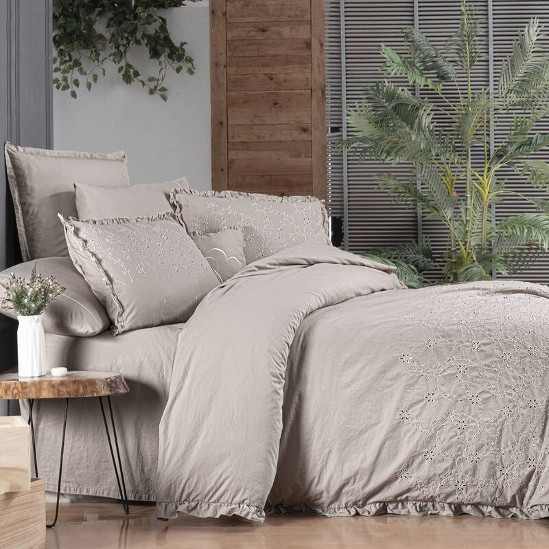 PESTE PERCALE BEYAZ ÇİFT KİŞİLİK NEVRESİM TAKIMI