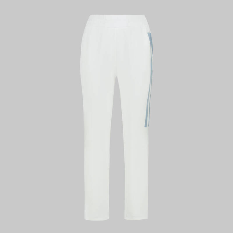 VANESSA BEYAZ EŞOFMAN ALTI