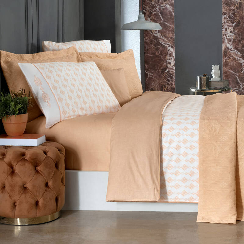 MAHAVI YATAK ÖRTÜSÜ VE NEVRESİM TAKIMI