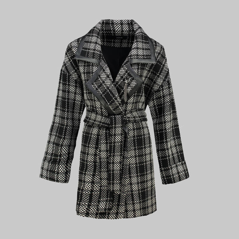 LARISA SİYAH_BEYAZ KABAN