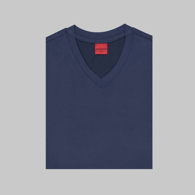 V YAKA BEYAZ TİŞÖRT